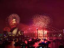 ન્યૂઝીલેન્ડ અને ઓસ્ટ્રેલિયામાં આતશબાજી સાથે નવા વર્ષના સેલિબ્રેશનની થઈ શરૂઆત, જુઓ તસવીરો