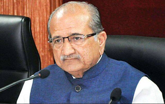 રાજ્ય શિક્ષણ વિભાગની તારીખ 31મી ડિસેમ્બરે રીવ્યૂ મિટિંગ મળી હતી. જેમાં નક્કી કરાયું કે બાળકોમાં બાળપણથી જ દેશપ્રેમની ભાવના જાગે તે માટે પ્રયાસો અંગે ચર્ચા કરવામાં આવી હતી. ચર્ચા બાદ શિક્ષણમંત્રીએ રાજ્યની તમામ શાળામાં નવા નિયમનો અમલ કરવાની સૂચના આપી હતી.