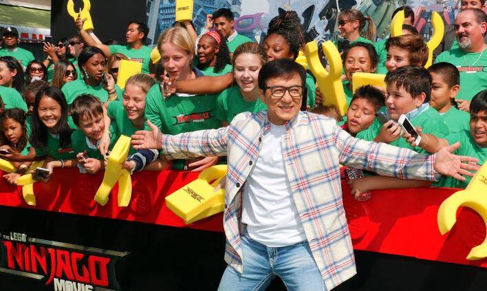 તહેરાનઃ ઈરાનમાં સરકારની માલિકીની ટીવી ચેનલ આઈરીબ પર હોલીવુડના સુપરસ્ટાર જેકી ચાનની સેક્સ ક્લિપ ભૂલથી ચાલી ગઈ હતી. ઈરાનના કિશ ટાપુ પર આ પ્રસારણ બતાવાતાં ભારે હોબાળો થયો હતો. આ ભૂલના પગલે આઈરીબના બોસ તથા અન્ય કેટલાક કર્મચારીઓને ઘરભેગા કરી દેવાયા છે.