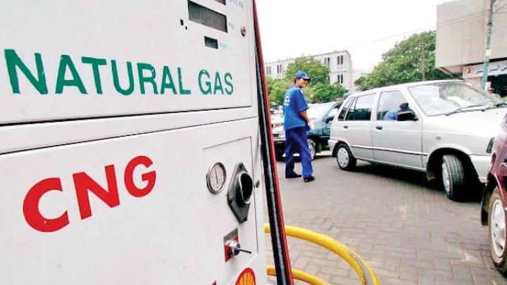 CNG price hiked by Rs 2 per kg by Gujarat gas after petrol-diesel boom મોંઘવારીનો ડબલ ડોઝઃ પેટ્રોલ-ડિઝલ બાવ બાદ હવે CNGના ભાવમાં પ્રતિ કિલો 2 રૂપિયાનો વધારો ઝીંકાયો