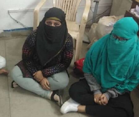 આમ કુલ 45 લોકોની પીધેલી હાલતમાં પોલીસે ધરકપડ કરી હતી. આ ઉપરાંત દારૂ વેચતાં 12 લોકોને પણ પોલીસે ઝડપી પાડ્યા હતા. વડોદરા શહેરની ગોત્રી પોલીસને બાતમીને આધારે વડોદરાના બીપીસી રોડ પર આવેલા 205, સાંકેત કોમ્પલેક્ષમાં રેડ પાડી હતી. 