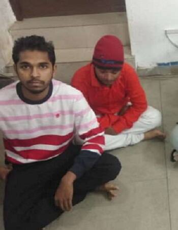 પોલીસે લક્ષ્મણ દેવજીભાઇ માળી, સચીન વિવેકભાઇ પવાર, નિતા હિતેન્દ્રભાઇ ચોપડા અને ધ્રુવી વિજયભાઇ જાગીડની સામે પ્રોહિબિશનનો ગુના નોંધીને આગળની કાર્યવાહી હાથ ધરી હતી.