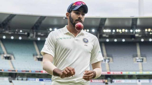 નવી દિલ્હીઃ ત્રીજી ટેસ્ટમાં ટીમ ઇન્ડિયાએ 137 રને ઓસ્ટ્રેલિયાને માત આપીને સીરીઝમાં 2-1થી લીડ મેળવી છે, આ સાથે જ ટીમ ઇન્ડિયાન પૂર્વ દિગ્ગજ ઓલરાઉન્ડર કપિલ દેવે જસપ્રીત બુમરાહના લઇને જુની વાત યાદ કરતા વખાણ કર્યા હતા. 