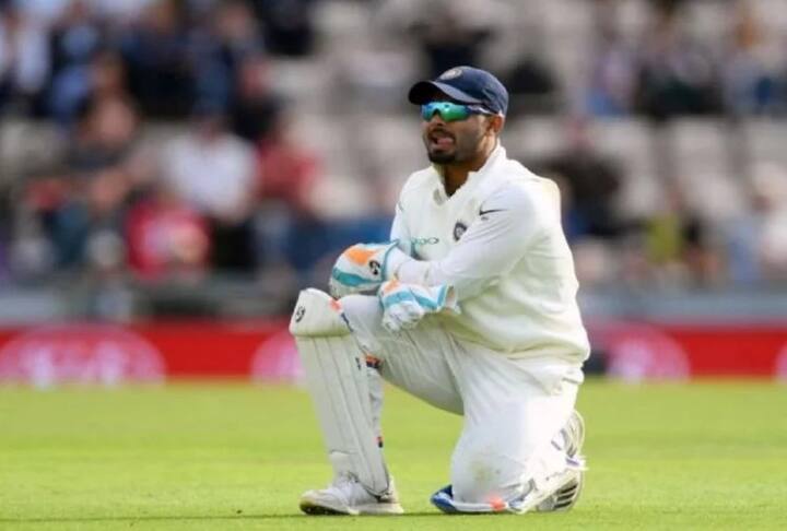 નવી દિલ્હીઃ હાલમાં ભારતીય ટીમ ઓસ્ટ્રેલિયામાં ચાર ટેસ્ટ મેચોની સીરીઝ રમી રહી છે, અહીં બન્ને ટીમો એકબીજા સામે જબરદસ્ત સ્લેજિંગ કરી રહી છે. આમાં સૌથી વધુ સ્લેજિંગ યુવા ભારતીય વિકેટકીપર રીષભ પંત કરી રહ્યો છે. તેને ત્રીજી ટેસ્ટમાં ટિમ પેનને સ્લેજિંગથી પરેશાન કરી દીધો હતો, બાદમાં આ મામલો ખુબ ચર્ચામાં આવ્યો હતો. 