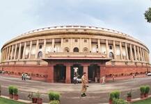 હંગામા બાદ લોકસભા આખા દિવસ માટે સ્થગિત, ટીડીપીના 12 સાંસદ સસ્પેન્ડ