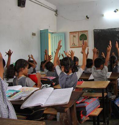 ભારત સરકારે ગુજરાત સરકારની આ રજૂઆતને ધ્યાને રાખીને ધોરણ 5 અને 8માં વિદ્યાર્થીને પાસ કે નાપાસ કરાશે તેવો આરટીઈ એક્ટ હેઠળ સુધારો લાવતો ખરડો સંસદમાં રજૂ કરાયો હતો. સપ્ટેમ્બર 2018માં તેને મંજૂર કરાયો હતો. સરકારે જૂન-2019થી શરૂ થતા નવા શૈક્ષણિક સત્રથી ધો. 5 અને 8માં વિદ્યાર્થીને પાસ કે નાપાસ કરવાનો નિર્ણય લીધો છે. જો કે ધો. 6 અને 7માં વિદ્યાર્થીઓને નાપાસ કરી શકાશે નહીં.