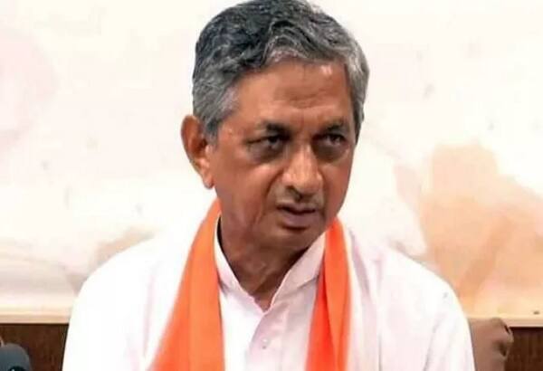 કુવંરજી બાવળિયાએ કહ્યું હતું કે, પાર્ટીનો જે આદેશ હોય તે સ્વીકારીશ. નાયબ મુખ્યમંત્રી બનવાની વાત ઉપજાઈ કાઢવામાં આવી છે. અખિલ ભારતીય કોળી સમાજનાં પ્રમુખ પદે બિરાજવાની વાત છે ત્યાં સુધી તેમણે જણાવ્યું હતું કે, હું સમાજની સેવા કરતો રહીશ. સૌરાષ્ટ્રમાં અમારી જ્ઞાતિ, પાટીદાર કે અન્ય સમાજનાં વિકાસ માટે હું સતત તત્પર રહીશ.