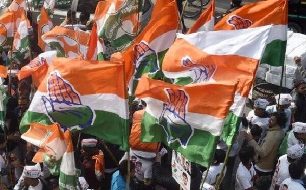 આ સાથે જ ગુજરાત લોકસભાની તમામ 26 બેઠકો જીતવાનો કોંગ્રેસે દાવો કર્યો હતો. પ્રભારી રાજીવ સાતવે તમામ બેઠકો જીતવાનો દાવો કર્યો હતો. ગુજરાતમાં 26 બેઠકો જીતવા માટે માસ્ટર પ્લાન તૈયાર કરવામાં આવશે.