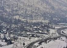 કાશ્મીરમાં ભારે હિમવર્ષા, કારગિલમાં માઈનસ 15 ડિગ્રીમાં ઉભા છે જવાનો, જુઓ તસવીરો