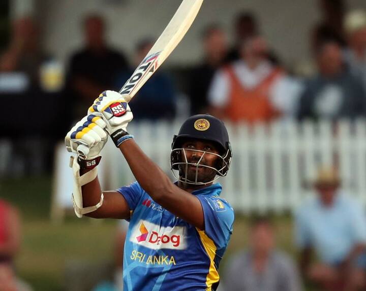 ન્યૂઝીલેન્ડ સામે 13 સિક્સ ફટકારનારો પરેરા શ્રીલંકા તરફથી વન ડે ઇનિંગમાં સૌથી વધારે છગ્ગા મારનારો ખેલાડી બની ગયો છે. આ પહેલા સનથ જયસૂર્યાએ 1996માં પાકિસ્તાન સામે 11 સિક્સ મારી હતી. 