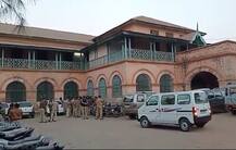 લોક રક્ષક પરીક્ષા: પોલીસે કેમ 4થી વધારે વ્યક્તિ ભેગા થવા પર લગાવ્યો પ્રતિબંધ? જાણો વિગત