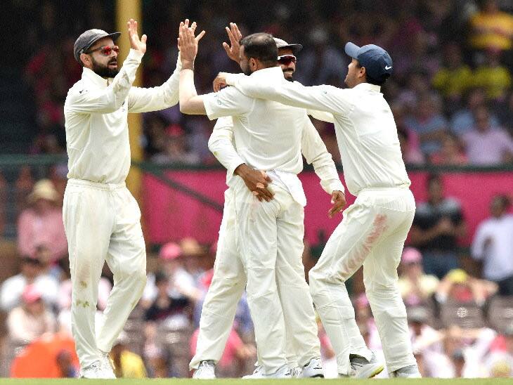 IND vs AUS: ભારતે ઓસ્ટ્રેલિયાને આપ્યુ ફોલોઓન, પહેલી ઇનિંગમાં 300 રને સમેટાઇ કાંગારુ ટીમ india vs australia, test match live scorecard update IND vs AUS: ભારતે ઓસ્ટ્રેલિયાને આપ્યુ ફોલોઓન, પહેલી ઇનિંગમાં 300 રને સમેટાઇ કાંગારુ ટીમ