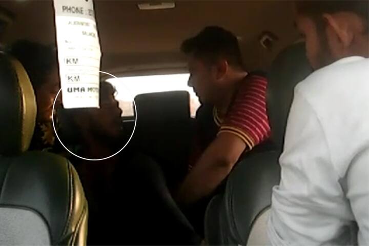 રાજકોટઃ રાજકોટમાં લાઈફ કેર હૉસ્પિટલમાંથી ગુમ થયેલ યુવક ગુજરાતની સૌથી મોટી મિસિંગ મિસ્ટ્રી બની છે. લાઈફ કેર હૉસ્પિટલમાં કામ કરતો સુત્રાપાડાના પ્રાસલી ગામનો યુવક છેલ્લા 22 દિવસથી ગુમ થયો છે. જેનો એક વિડિયો સોશિયલ મીડિયા પર વાયરલ થયો છે. જેમાં મયૂરને હૉસ્પિટલના ડૉક્ટર શ્યામ રાજાણીની ગાડીમાં માર મારવામાં આવી રહ્યો હોવાનું જોવા મળી રહ્યું છે. જો કે ડૉક્ટર શ્યામ રાજાણીએ યુવકને માર મારવા તમામ આરોપોને ફગાવ્યા હતા. ડોક્ટરે જણાવ્યું હતું કે, મયૂર મોરી સ્ટાફની મહિલાઓ પાસે અભદ્ર માંગણી કરતો હતો અને આખા ગામમાં મયૂર મોરી મારા વિશે ખોટી અફવાઓ ફેલાવી રહ્યો હતો.જો કે હાલ પોલીસે હૉસ્પિટલના ડૉક્ટર શ્યામ રાજાણીની અટકાયત કરી હતી. 