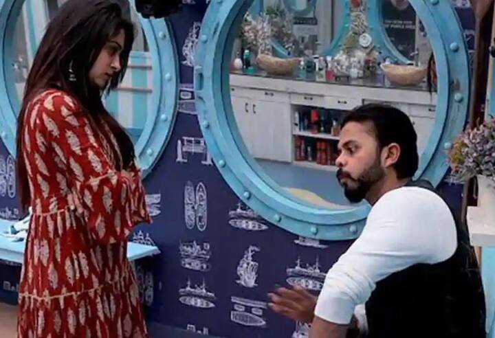  બિગ બોસ 12ના રનર અપ રહ્યા બાદ એક રેડિયો સ્ટેશનને આપેલી મુલાકાતમાં શ્રીસંતે કહ્યું કે, “મને ઘરની બહાર આવ્યા બાદ ખબર પડી કે વિનર ન બનવાથી અનેક લોકો નિરાશ હતા. અનેક લોકો રડ્યા તો કેટલાકે હાથની નસ કાપી. અપસેટ થઈને લોકોએ ઘણું કર્યું. હું તેમની માફી માંગુ છું. તમે જાણો છો કે હું રિયલ વિનર છું. બિગ બોસ 12માં જ નહીં રિયલ લાઇફમાં પણ.” શ્રીસંતે તેના ક્રેઝી ફેન્સને આવી હરકતો ન કરવાની અપીલ કરી હતી. તેણે કહ્યું કે, “હું મારા ફેન્સને કહેવા માંગીશ કે પ્લીઝ મારા માટે કે આ ટ્રોફી માટે તમારા હાથની નસ ન કાપો. તમારે તમારા પરિવાર માટે ઘણું કરવાનું છે.”