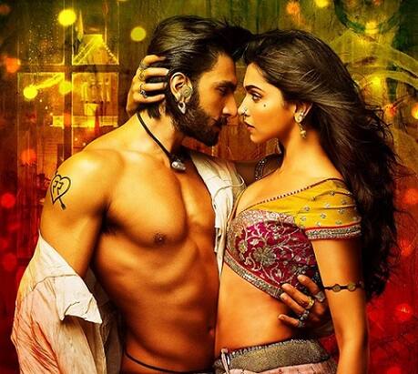 રણવીરે એક ઇન્ટરવ્યૂમાં કહ્યું છે કે તે વર્ષ 2019માં દીપિકા પાદુકોણ સાથે સ્ક્રની પર જોડાશે નહીં. તેણે કહ્યું, 'મારી પત્ની અને મારી બન્નેની કોઈ ફિલ્મ નથી. હું આશા રાખું છું કે ફિલ્મ નિર્માતાઓ ટૂંક સમયમાં જ અમને બન્નેને એક સારા પ્રોજેક્ટ માટે સંપર્ક કરશે. હું દીપિકા સાથે સ્ક્રીન શેર કરવા માટે અસ્વસ્થ છું.