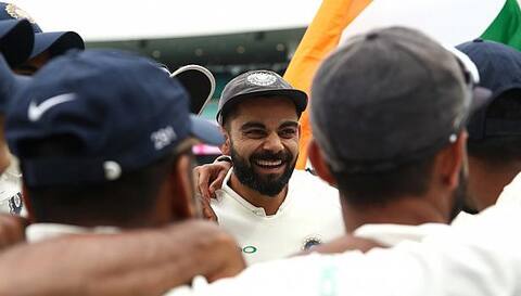 વિરાટ સેનાએ રચ્યો ઇતિહાસ, 72 વર્ષ બાદ ઓસ્ટ્રેલિયાની ધરતી પર ટીમ ઇન્ડિયાએ જીતી ટેસ્ટ સીરીઝ વિરાટ સેનાએ રચ્યો ઇતિહાસ, 72 વર્ષ બાદ ઓસ્ટ્રેલિયાની ધરતી પર ટીમ ઇન્ડિયાએ જીતી ટેસ્ટ સીરીઝ