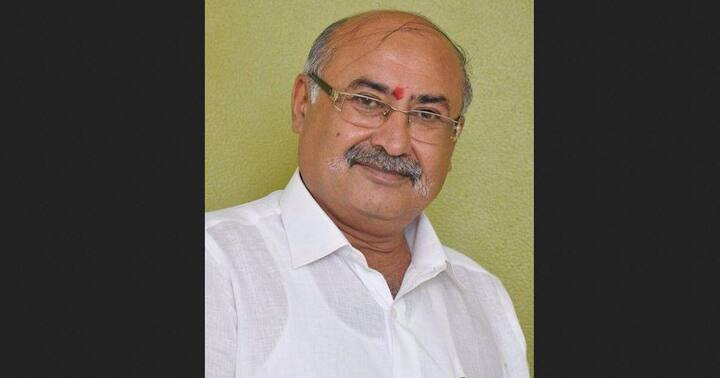 ગોળી વાગ્યા બાદ જયંતિ ભાનુશાળી ટ્રેનના કોચમાં જ ફસડાઈ પડ્યા હતા. ટ્રેનની સીટમાં જ તેમનો લોહીથી લથબથ મૃતદેહ પડ્યો હતો. સયાજીનગરી (ટ્રેન નંબરઃ 19116)માં કટારિયા-સુરજબારી વચ્ચે તેમની હત્યા કરી નાખવામાં આવી હતી.