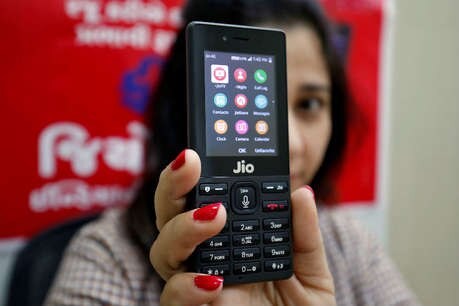 JIO's new Offer, new JIOphone in 1999 and free calling for 2 years, see what else JIO ਦਾ ਨਵਾਂ ਧਮਾਕਾ, 1999 'ਚ ਨਵਾਂ ਜੀਓਫੋਨ ਤੇ 2 ਸਾਲਾਂ ਲਈ ਕਾਲਿੰਗ ਫਰੀ, ਵੇਖੋ ਹੋਰ ਕੀ ਕੁੱਝ