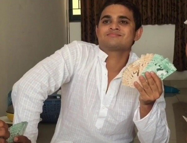 જેથી નિકીતા અને ધૃમિલ કાર લઈને ભાગી ગયા હતાં. જ્યારે દર્શન અને જીગર જીવ બચવવા બિલ્ડીંગના ચોથા માળે જતા રહ્યાં હતાં. ત્યારે હુમલાખોરોએ દર્શન અને જીગરને ચપ્પુની અણીએ અપહરણ કરી ઢોરમાર માર્યો હતો.