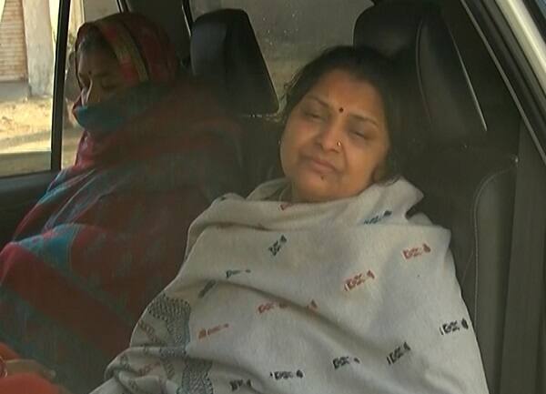 મારા પતિની સોપારી આપીને હત્યા કરાવીને તે અમેરિકા ભાગી ગયો છે. એમની જ ગેંગે હત્યા કરાવી છે. મારા પતિ ચાર પાંચ દિવસથી કચ્છ ગયા હતા. આવું થઈ જશે તેની ખબર ન હતી એટલે તેઓ બિદાંસ ફરતા હતા.