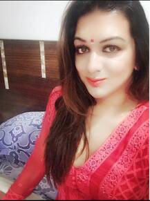 રાહુલે સેક્સ એક્સચેન્જ કરાવીને યુવકમાંથી યુવતી બનેલી જર્નાલિસ્ટને આપ્યો મોટો હોદ્દો, જાણો વિગત