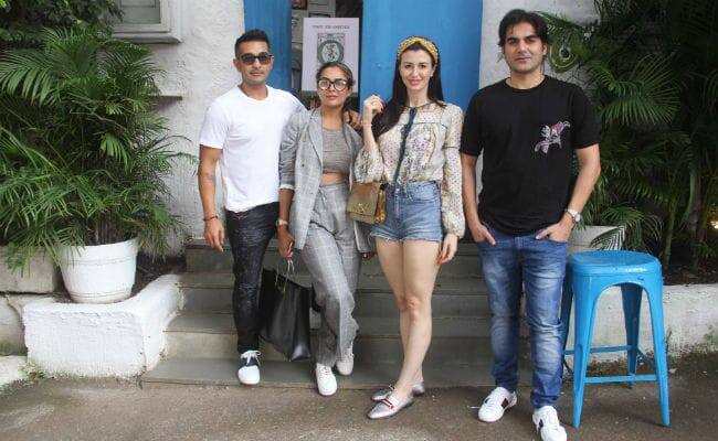 નોંધનીય છે કે, અરબાઝ ખાનના આ બીજા લગ્ન હશે, અગાઉ અરબાઝ બૉલીવુડની સૌથી હૉટ એક્ટ્રેસ મલાઇકા સાથે 18 વર્ષના લગ્ન જીવન બાદ 2017માં છુટાછેટા લઇ ચૂક્યો છે. 