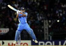 ઓસ્ટ્રેલિયાના આ બેટ્સમેને ધોનીના હેલિકોપ્ટર શોટની કરી નકલ, જાણો વિગત