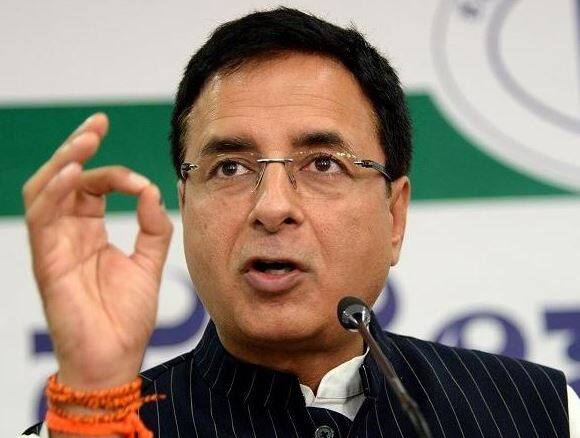 સૂત્રોના જણાવ્યા મુજબ, પાર્ટી આ પેટા ચૂંટણીમાં દિગ્ગજ નેતાને ઉતારવા માંગતી હતી. તેથી સુરજેવાલાના નામ પર મહોર મારવામાં આવી છે. કોંગ્રેસ લોકસભા ચૂંટણી પહેલા ઝીંદ પેટા ચૂંટણીને ઘણી ઘંભીરતાથી લઈ રહી છે.