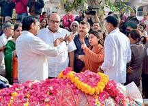 ભાજપના નેતા ભાનુશાળીની પુત્રીએ ભાજપના ક્યા નેતાને જોઈને ચીસો પાડી કહ્યું : ઇન્સાફ, મારા પપ્પાને ઇન્સાફ  જોઈએ..........