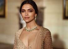 કઈ ટોચની ત્રણ ફિલ્મી સેલિબ્રિટીએ દીપિકા પદુકોણેના પગે એક સાથે પડીને લીધા આશિર્વાદ, જુઓ ફની તસવીર