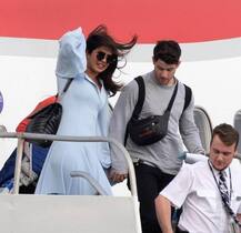 લગ્નના એક મહિના બાદ પ્રિયંકા-નિકે મનાવ્યુ કેરેબિયન હનીમૂન, બન્નેની સેક્સીલૂક વાળી તસવીરો વાયરલ