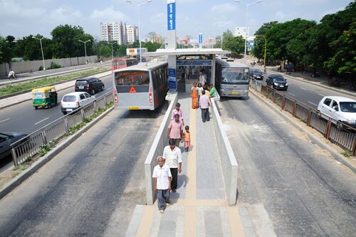 BRTS bus service to resume in Surat ગુજરાતના આ શહેરમાં ફરીથી શરૂ થશે BRTS, સવારે 6-30થી સાંજે 7 કલાક સુધી દોડશે બસ