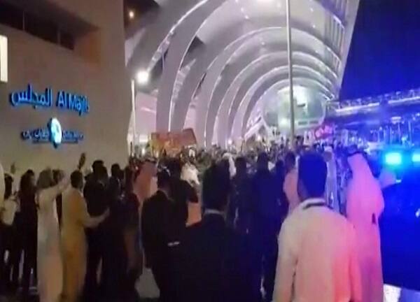 પાર્ટીના એક અધિકારીએ જણાવ્યું હતું કે, મહાત્મા ગાંધીની 150મી જંયતિ પર દુબઈ ક્રિકેટ સ્ટેડિયમમાં 11 જાન્યુઆરી સાંસ્કૃતિક કાર્યક્રમનું આયોજન થઈ રહ્યું છે જેમાં કોંગ્રેસ અધ્યક્ષ મુખ્ય અતિથિ હશે. 