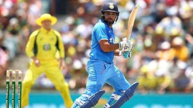 જો તમે વનડે મેચનું લાઇવ બ્રૉડકાસ્ટિંગ જોવા માગતા હોય તો, સોની નેટવર્કની ચેનલ સોની સિક્સ પર પરથી જોઇ શકો છો. જ્યારે હિન્દી કૉમેન્ટ્રી સોની ટેન-3 પર જોઇ શકશો.