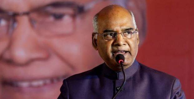 નવી દિલ્હી: ટ્રિપલ તલાક અધ્યાધેશ બિલ(Triple talaq ordinance bill)ને રાષ્ટ્રપતિ રામનાથ કોવિંદે એકવાર ફરી મંજૂરી આપી દીધી છે. આ પહેલા ગુરુવારે કેન્દ્રીય કેબિનેટે ટ્રિપલ તલાકને અપરાધ જાહેર કરવા સંબંધિત આ અધ્યાદેશને ફરી જારી કરવના પ્રસ્તાવને મંજૂરી આપી હતી. પ્રથમ અધ્યાદેશ ગત સપ્ટેમ્બરમાં જારી કરવામાં આવ્યો હતો. જે 22 જાન્યુઆરીએ સમાપ્ત થઈ રહ્યો છે.