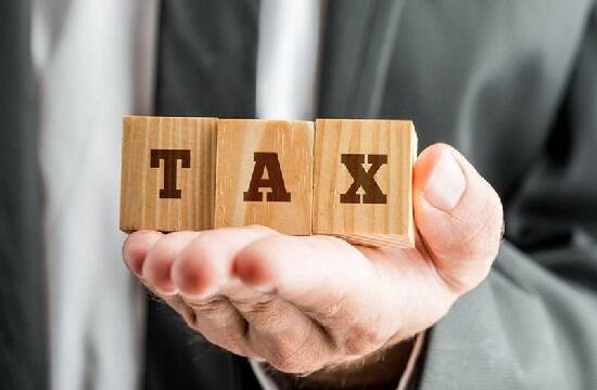 જો સોનાની કિંમતો ઘટે તો ગોલ્ડ બોન્ડ ઉપર નકારાત્મક વળતરનો સામનો કરવો પડે. આ અસ્થિરતા ઓછી કરવા માટે સરકાર લાંબી અવધિના બોન્ડ જારી કરી રહી છે. જેમાં રોકાણની મુદત 8 વર્ષની છે પરંતુ તમે 5 વર્ષમાં તમારા પૈસા પાછા મેળવી શકો છો અને આ 5 વર્ષમાં પૈસા કાઢતી વખતે ‘કેપિટલ ગેન ટેક્સ’ પણ લગાવવામાં આવશે નહીં.