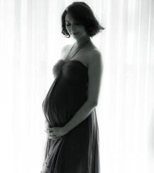 સૌમ્યા ટંડને બેબી બમ્પમાં કરાવ્યું ફોટોશૂટ, જુઓ તસવીરો