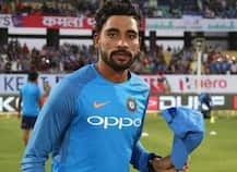 INDvAUS: ડેબ્યૂ મેચમાં જ મોહમ્મદ સિરાઝે બનાવ્યો શરમજનક રેકોર્ડ, જાણો વિગત