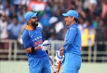 ‘ફક્ત ધોની જ જાણે છે કે તેના મગજમાં શું ચાલી રહ્યું છે’, જાણો કોણે કર્યા ધોનીના વખાણ