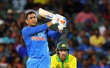 ઓસ્ટ્રેલિયા સામે બીજી વન ડેમાં જીત્યા પછી વિરાટે ક્યા બે ભારતીય બેટ્સમેનને કરી સલામ ? જાણો વિગત