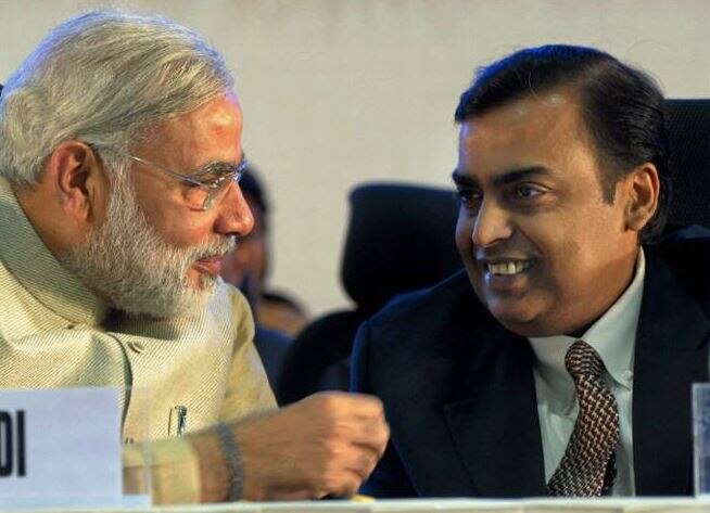 રિલાયન્સ ઇન્ડસ્ટ્રીઝ લિ.ના ચેરમેન અને મેનેજિંગ ડિરેક્ટર મુકેશ અંબાણી, તાતા સન્સના ચેરમેન એન. ચંદ્રશેખરન, આદિત્ય બિરલા ગ્રૂપના ચેરમેન કુમાર મંગલમ બિરલા, અદાણી ગ્રૂપના ચેરમેન ગૌતમ અદાણી, ગોદરેજ ગ્રૂપના ચેરમેન અદિ ગોદરેજ, સુઝલોન એનર્જી લિ.ના ચેરમેન અને મેનેજિંગ ડિરેક્ટર તુલસી તંતી, કેડિલા હેલ્થકેરના ચેરમેન પંકજ પટેલ, ટોરેન્ટ ગ્રૂપના ચેરમેન સુધીર મહેતા, ભારત ફોર્જના ચેરમેન બાબા કલ્યાણી અને કોટક મહિન્દ્રા બેન્કના વાઇસ ચેરમેન અને સીઇઓ ઉદય કોટક, વાઈબ્રન્ટ સમિટમાં હાજર રહેશે તેવું જાણવા મળ્યું છે.