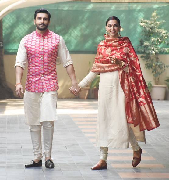 રણવીરે એ પણ કહ્યું કે, તેણે હંમેશાથી દીપિકાને પ્રથમ પ્રાથમિકાત આપવાનો પ્રયત્ન કર્યો છે અને માટે જ તેણે તેના ઘરમાં શિફ્ટ થવાનો નિર્ણય કર્યો. વર્કફ્રંટની વાત કરીએ તો સિંબા એક્ટર રણવીર પોતાની આગામી ફિલ્મ ગલી બોયની રિલીઝની રાહ જોઈ રહ્યો છે, જેમાં તે આલિયા ભટ્ટ સાથે જોવા મળશે.