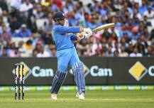 ‘લેમ્બોર્ગિનીમાંથી એસ્ટન માર્ટિન બની ગયો છે મહેન્દ્ર સિંહ ધોની’