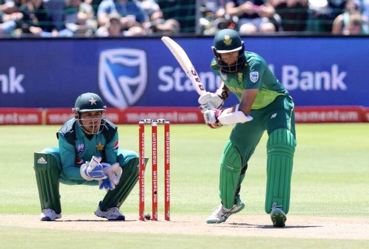 અમલાએ 167 ઈનિંગમાં 27 સદી ફટકારી હતી.જ્યારે કોહલીએ 169 ઈનિંગમાં આટલી સદી ફટકારી છે. અમલાએ 12 વન ઈનિંગ બાદ સદી ફટકારી હતી. આ પહેલા સૌથી ઝડપી સદી ફટકારવાનો રેકોર્ડ પણ અમલાએ કોહલીને પાછળ છોડીને બનાવ્યો હતો. 