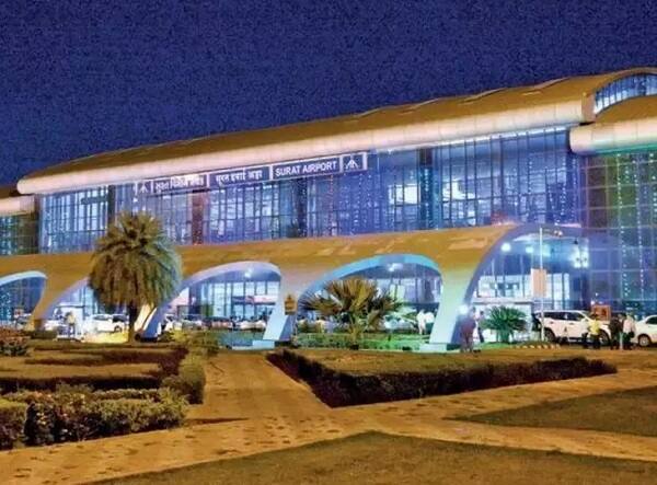 1-25 - સુરત એરપોર્ટ પર આગમન, 1-30 થી 2-00 કલાક નવા એરપોર્ટ ટર્મિનલ બિલ્ડીંગનું ખાતમૂહર્ત તથા સભા, 2 કલાકે - સુરત એરપોર્ટથી વિનસ હોસ્પિટલ, રામપુરા જવા રવાના, 2.20 થી 3.05 કલાક વિનસ હોસ્પિટલ રામપુરા ખાતે હોસ્પિટલ બિલ્ડિંગનું ઉદ્ધાટન અને સભા, 3.05 વિનસ હોસ્પિટલથી સુરત એરપોર્ટ જવા રવાના થશે. 