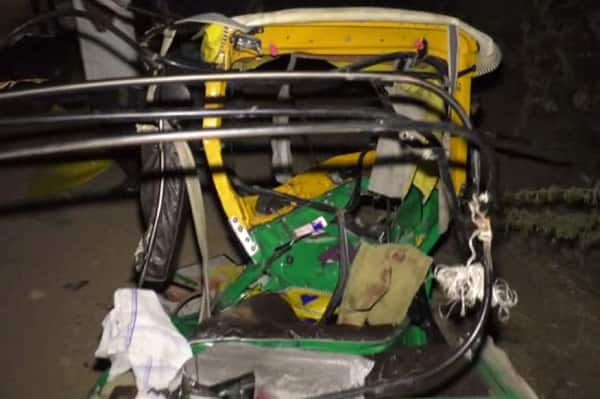 આ અકસ્માતમાં મહેશ ઠાકોર, સના ઠાકોર, રાજુજી ઠાકોર સહિત 4 લોકોનાં મોત નિપજ્યાં હતાં. અકસ્માતમાં રિક્ષાનો કચ્ચરઘાણ વળી જતાં મહા મુસીબતે મૃતદેહોને બહાર કાઢવામાં આવ્યા હતાં. ઘટનાની જાણ થતાં જ સ્થાનિકો ત્યાં એકત્ર થઈ ગયાં હતાં.