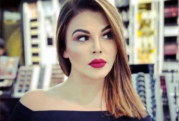 આ વિડીયો પર પહેલા તો રાખીએ તે વ્યક્તિને ઘણી ખરી-ખોટી સંભળાવી, પરંતુ જ્યારે તેને ખબર પડી કે દીપકે પોતાની પબ્લિસિટી માટે આમ કરાવ્યું છે તો રાખીએ દીપકને ગાળો બોલી હતી. રાખીએ વિડીયોમાં કહ્યું કે, “દીપક મે તારા જેવો છેલ્લી કક્ષાનો માણસ નથી જોયો. હું તારા માટે આખી દુનિયા સાથે લડી રહી છું. મે તને મારો ભાઈ માન્યો હતો, પરંતુ આજ પછી તુ મને ફોન ના કરતો. હું તને નફરત કરું છું.”