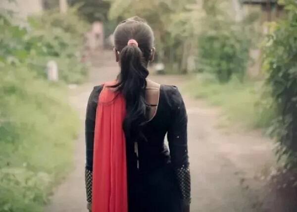 જોકે મહિલાને માર મારી પ્રેમી ઘરને બહારથી તાળું મારીને ચાવી નીચે મૂકી જતો રહ્યો હતો. જેથી સંબંધીઓને બોલાવી તાળું ખોલતા મહિલા ઈજાગ્રસ્ત હાલતમાં મળી આવી હતી. ત્યારબાદ 108 મારફતે સિવિલ હોસ્પિટલમાં સારવાર અર્થે ખસેડવામાં આવી હતી. ઘટનાની જાણ થતા અડાજણ પોલીસ દોડી આવી હતી અને વધુ તપાસ હાથ ધરી હતી.