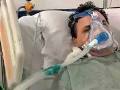 નવી દિલ્હીઃ છેલ્લા કેટલાક દિવસોથી મોત સામે ઝઝૂમી રહેલા પૂર્વ ભારતીય બેટ્સમેન જેકબ માર્ટિનની મદદ માટે ક્રિકેટ જગત આગળ આવ્યુ છે. જેકબ માર્ટિનની પત્ની ખ્યાતિની મદદની અપીલ બાદ સૌરવ ગાંગુલી સહિતના પૂ્ર્વ ખેલાડીઓએ પૈસાની મદદ કરી છે. 