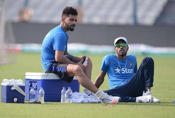 આદર્શ બોલિંગ સંયોજન અંગે પૂછવામાં આવતા કેપ્ટને કહ્યું, ઈમાનદારીથી કહું તો ઓલરાઉન્ડર પર નિર્ભર કરે છે. જો તમે વિશ્વની સૌથી મજબૂત ટીમો જોશો તેમની પાસે ઓછામાં ઓછા બે ઓલરાઉન્ડર છે જે તેમને બોલિંગમાં વધારાનો વિકલ્પ પૂરો પાડે છે. 